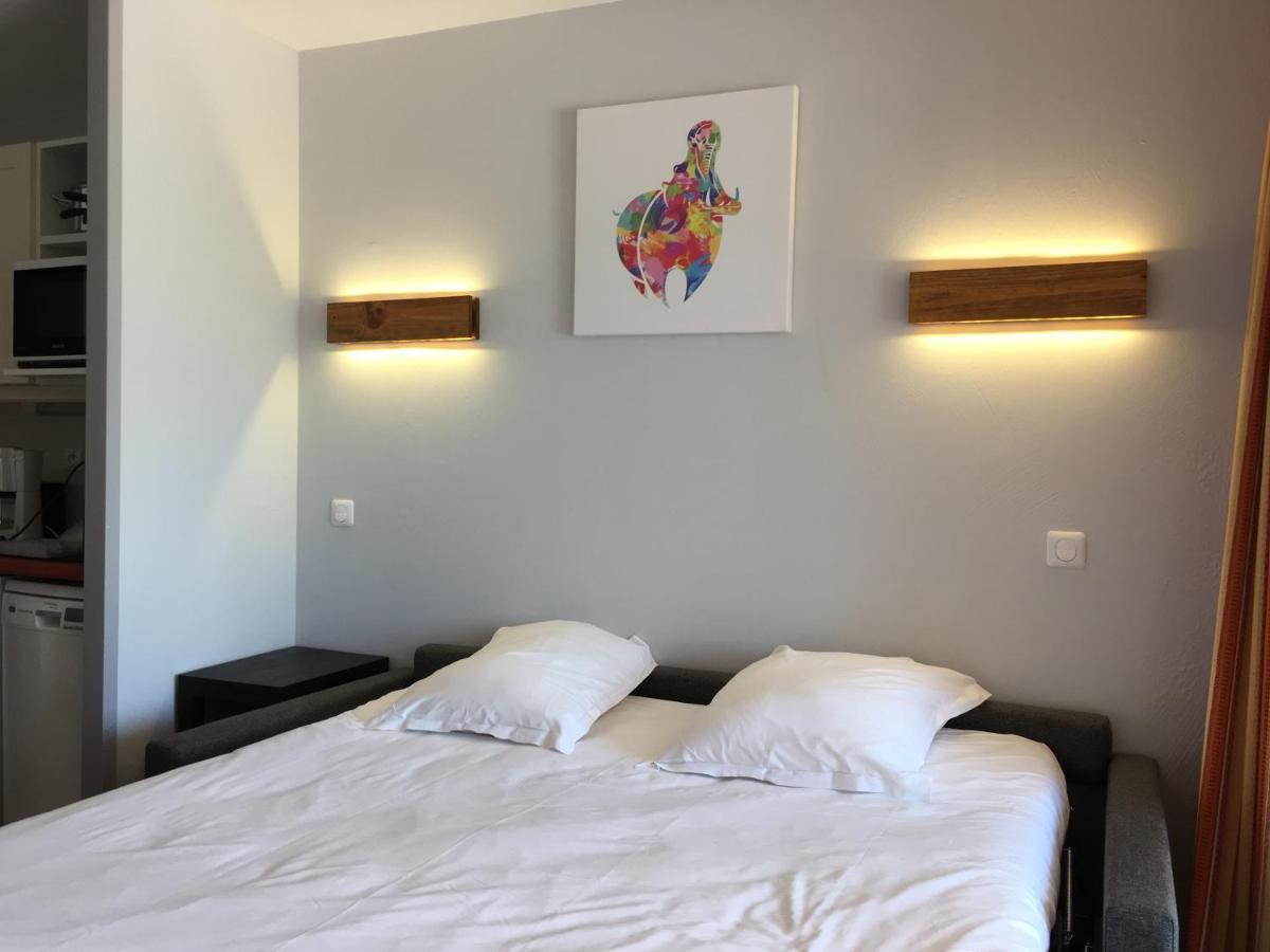 Studio Sur Le Domaine Du Golf De Pont Royal 말러모트 외부 사진