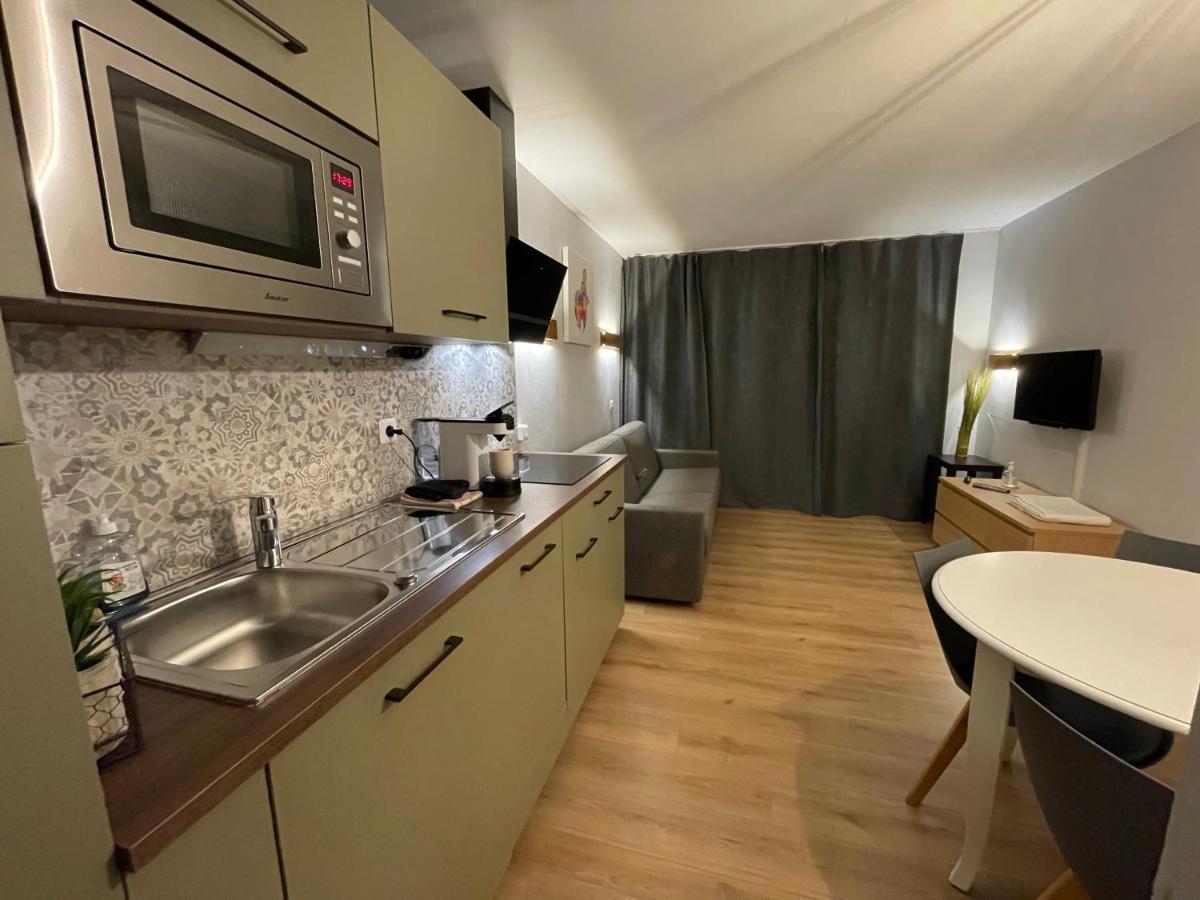 Studio Sur Le Domaine Du Golf De Pont Royal 말러모트 외부 사진
