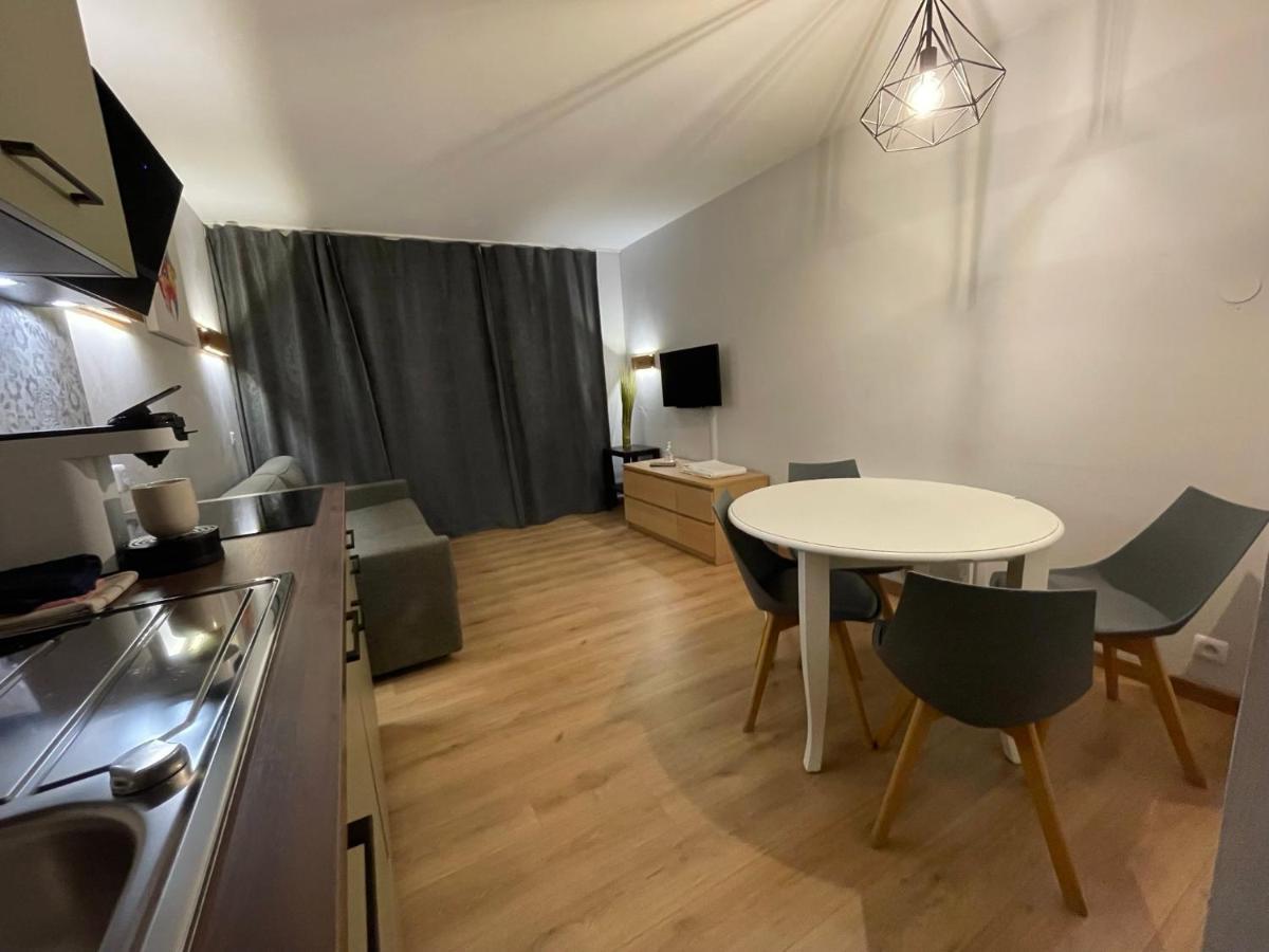 Studio Sur Le Domaine Du Golf De Pont Royal 말러모트 외부 사진